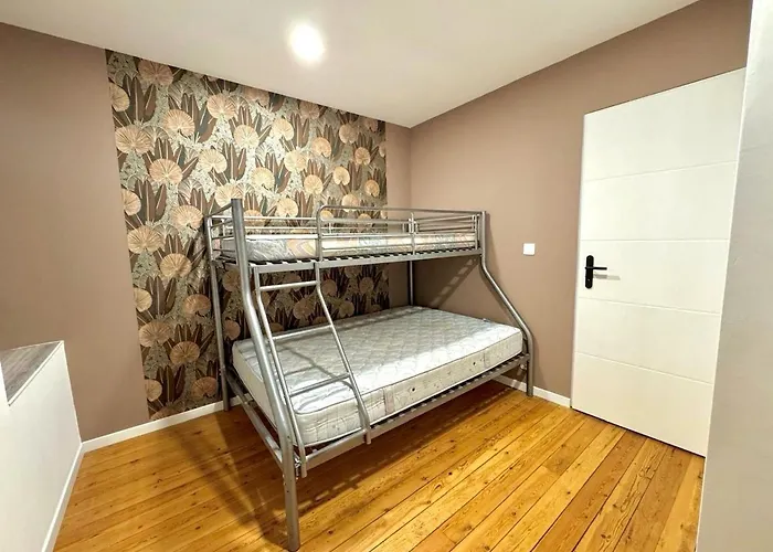 Maison Aux Bois Holiday home *